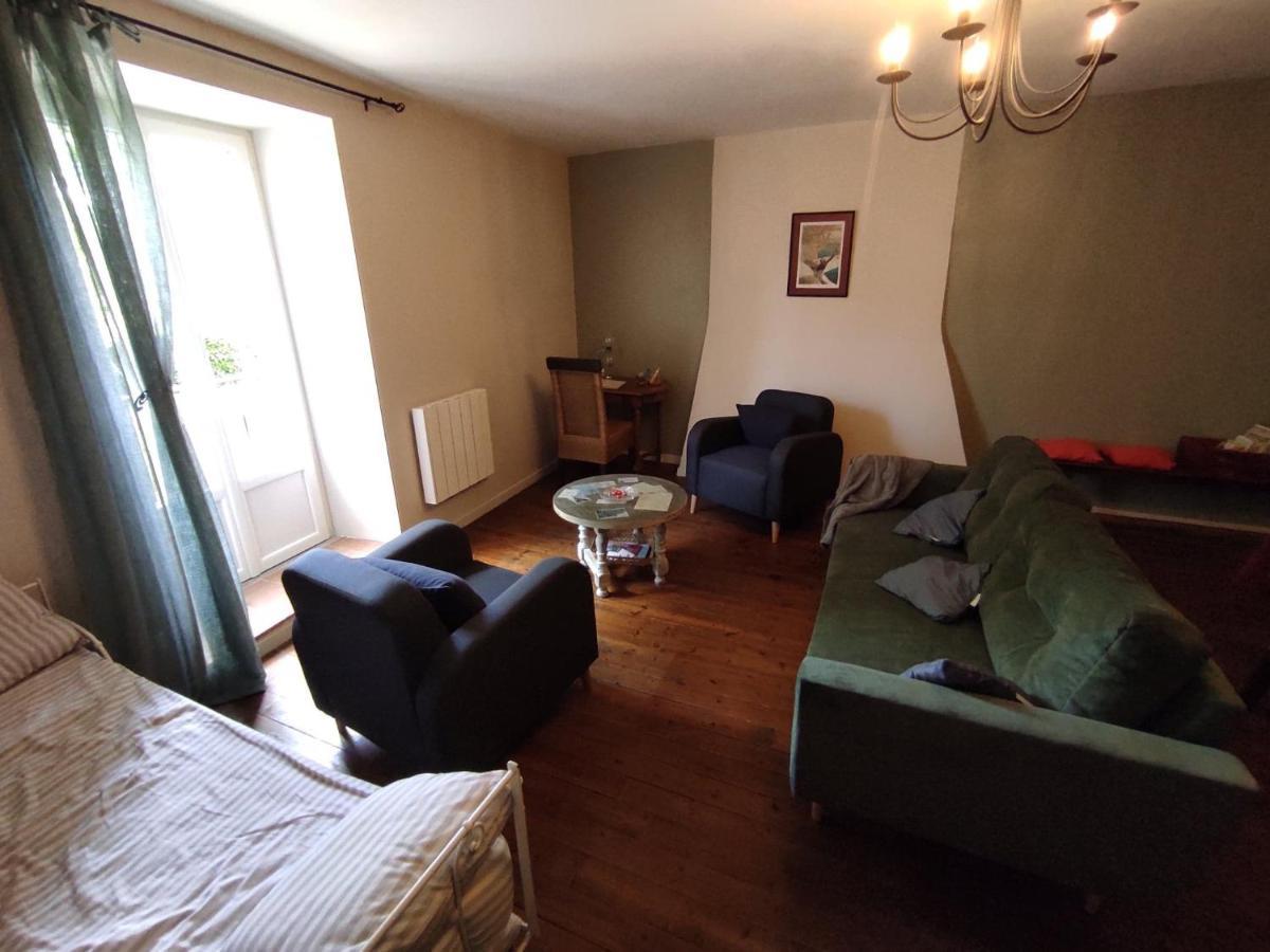 Gite Le Vieux Perrin Villa Andelaroche Exterior photo